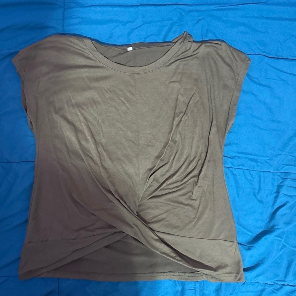 Women’s Twist-Front Short Sleeve Top - Olive